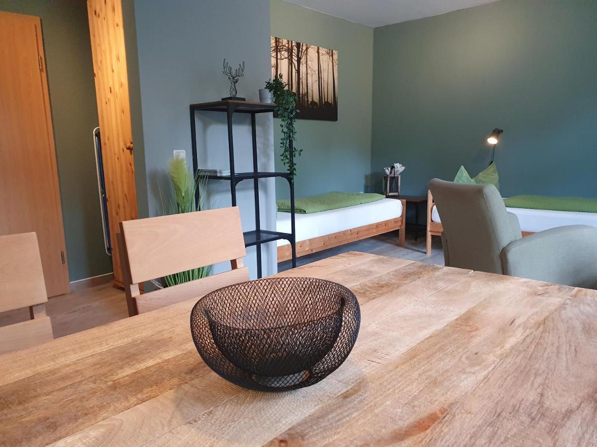 Apartments Und Bistro Zum Glasmacher Gehlberg Eksteriør bilde