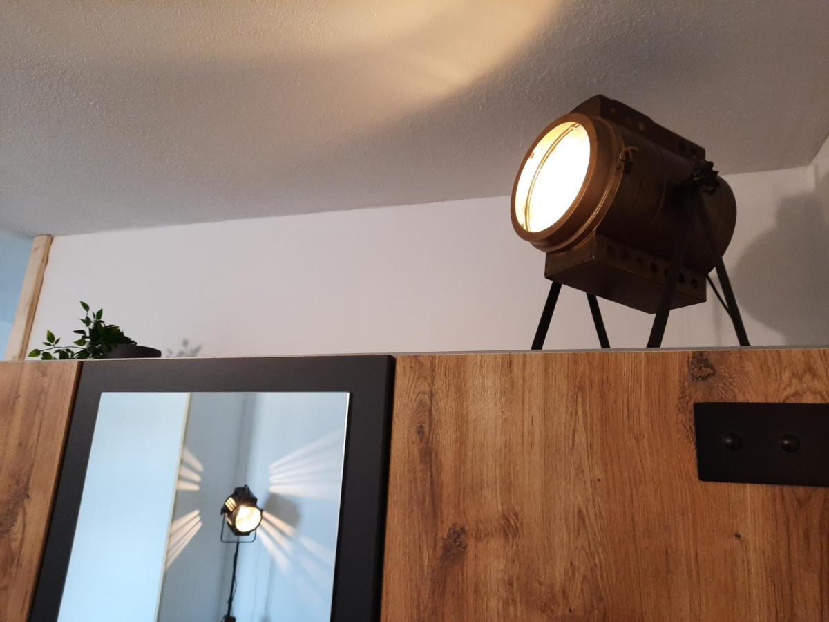 Apartments Und Bistro Zum Glasmacher Gehlberg Eksteriør bilde